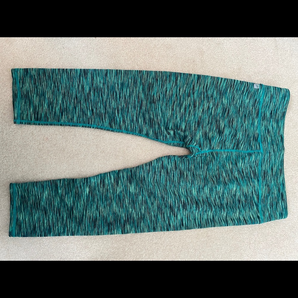 Fabletics Capris - Picture 2 of 2